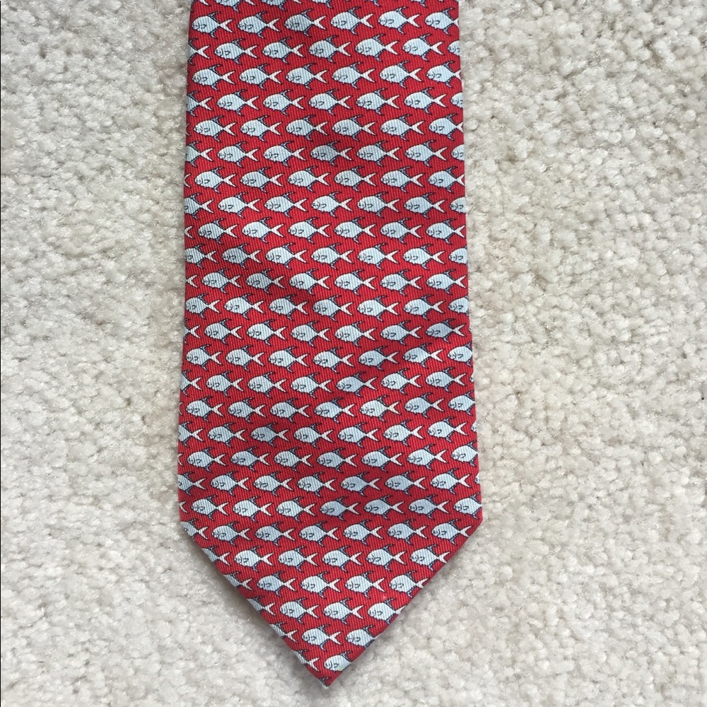 Vineyard Vines boys fish necktie