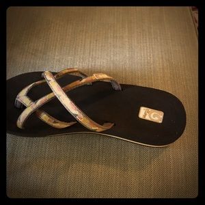 Women's Olowahu Strappy Flip-Flop