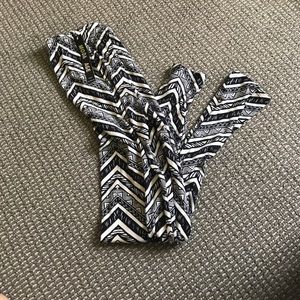 Printed Black and White Leggings