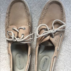 Sperry size 9 ladies top-sided boat shoe