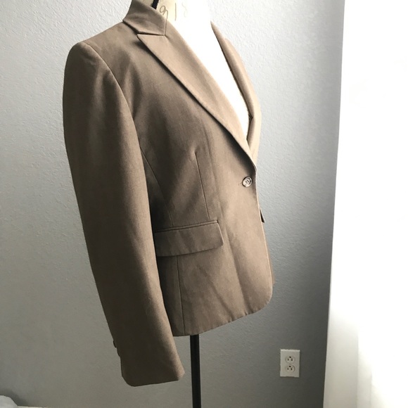 Tahari Arthur S.Levine Collection Suit Blazer - Picture 2 of 7