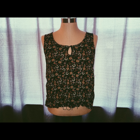 Floral top - Picture 1 of 1