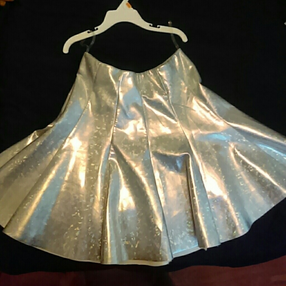 Silver skirt never worn