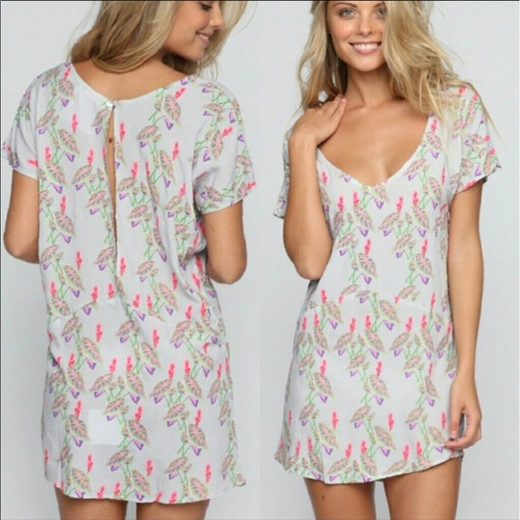 Acacia Swimwear NWT Rurutu Dress in Vintage Hawaii - Picture 2 of 3