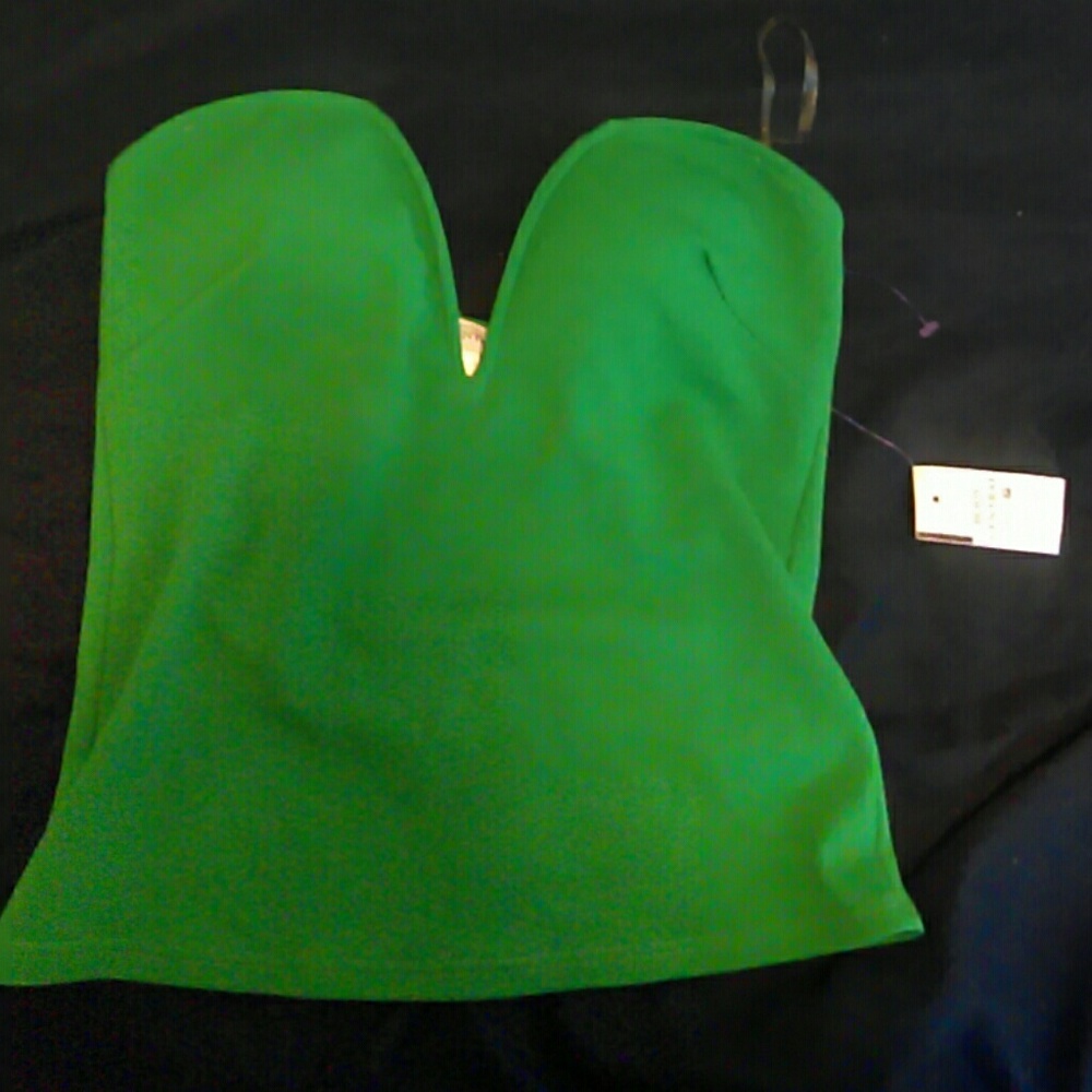 Green strapless long V neck shirt