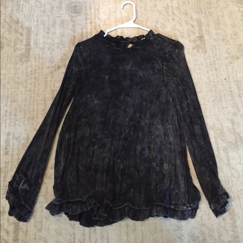 NWOT Altar'd State Long Sleeve Top