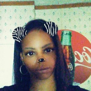 Meet your Posher, Demetria