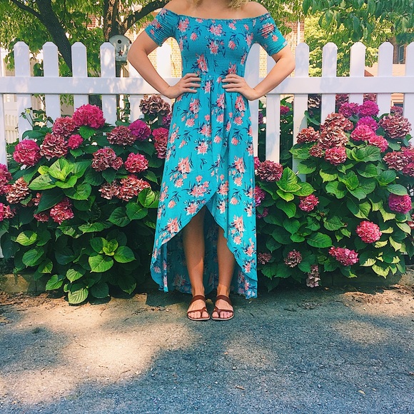 Forever 21 Dresses & Skirts - Off the shoulder high low floral maxi dress