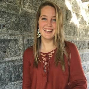 Meet your Posher, Casey