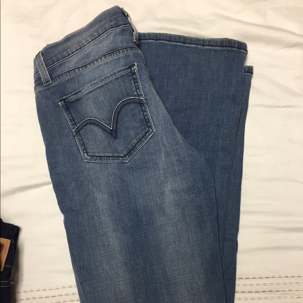 Levi bootcut jeans
