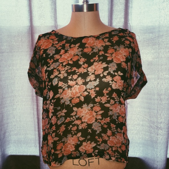 Floral top - Picture 1 of 1
