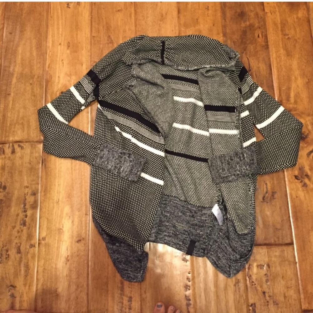 ivivva wrap NWOT size 14