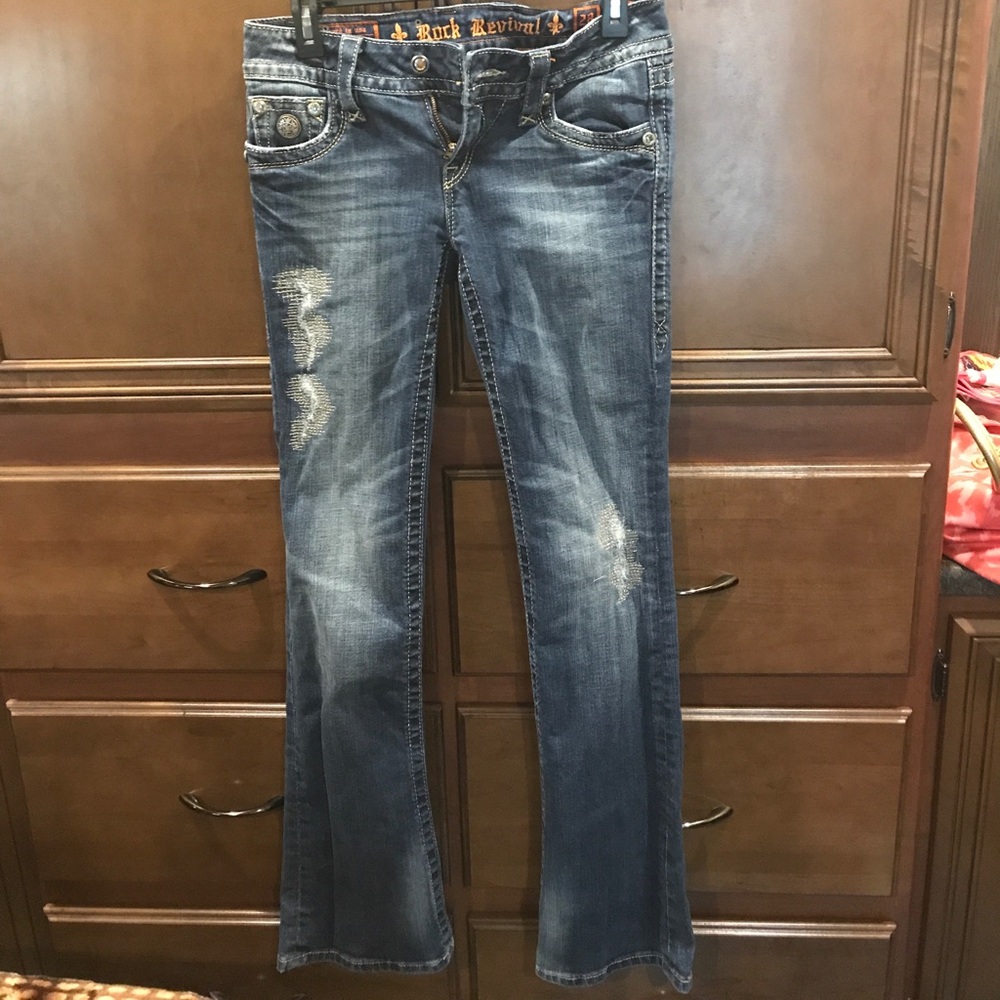 Rock revival 28 inseam 33.