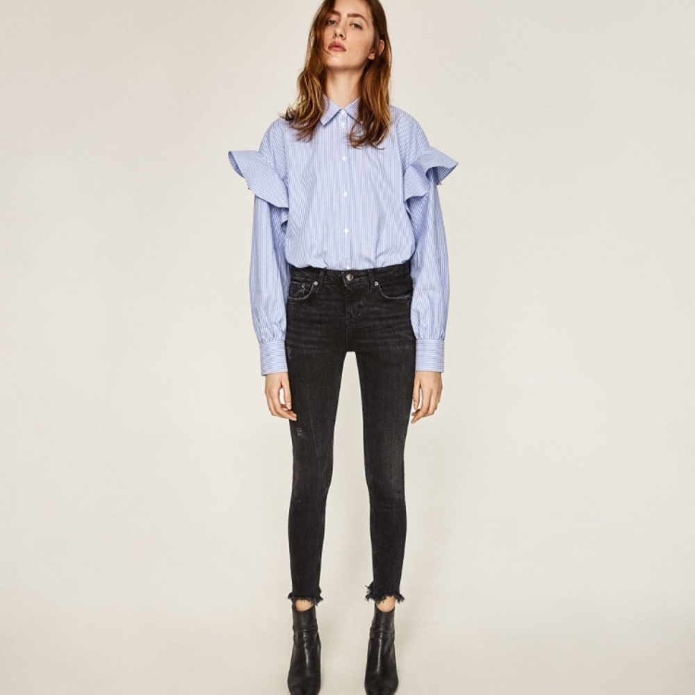 Zara Black Slim Boyfriend Jeans + Frayed Hem
