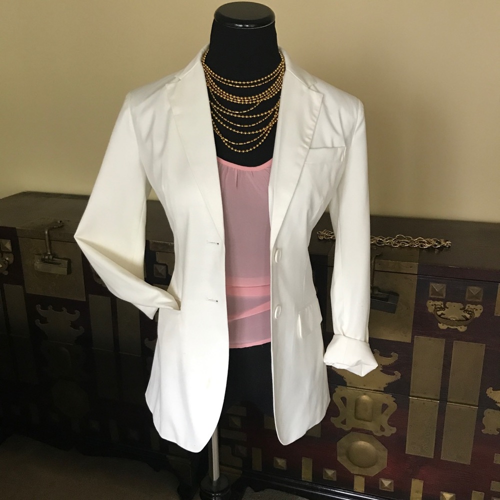 White Boyfriend Blazer