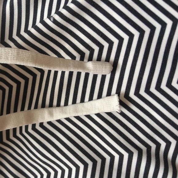 Nike dri fit hoodie - Picture 4 of 4