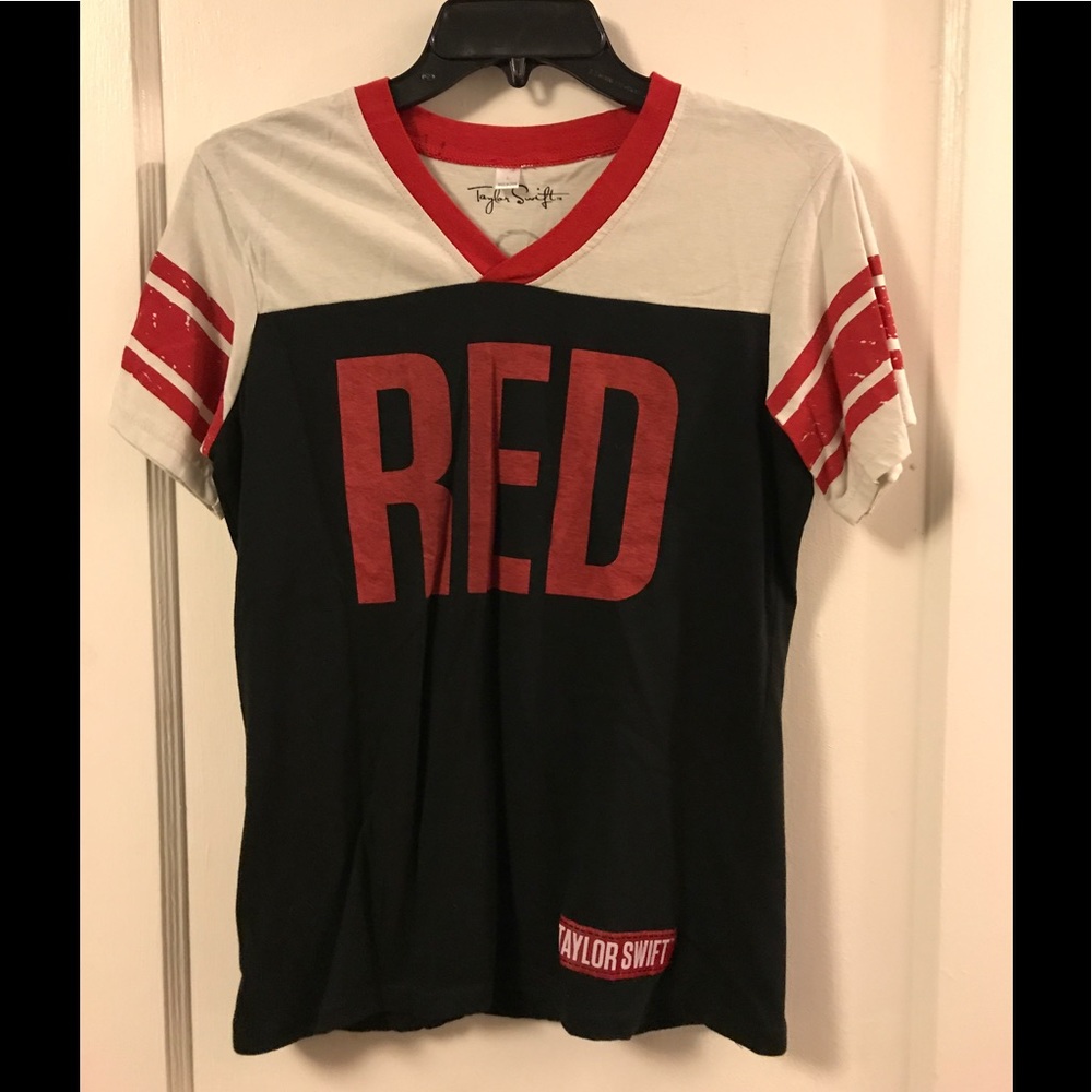 ❗️4 items for $8 ❗️Taylor Swift Red tour shirt