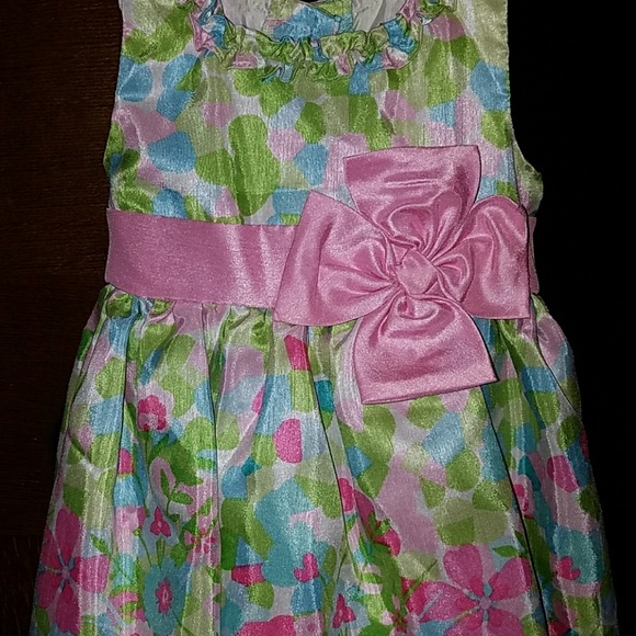 Dress - Picture 2 of 4