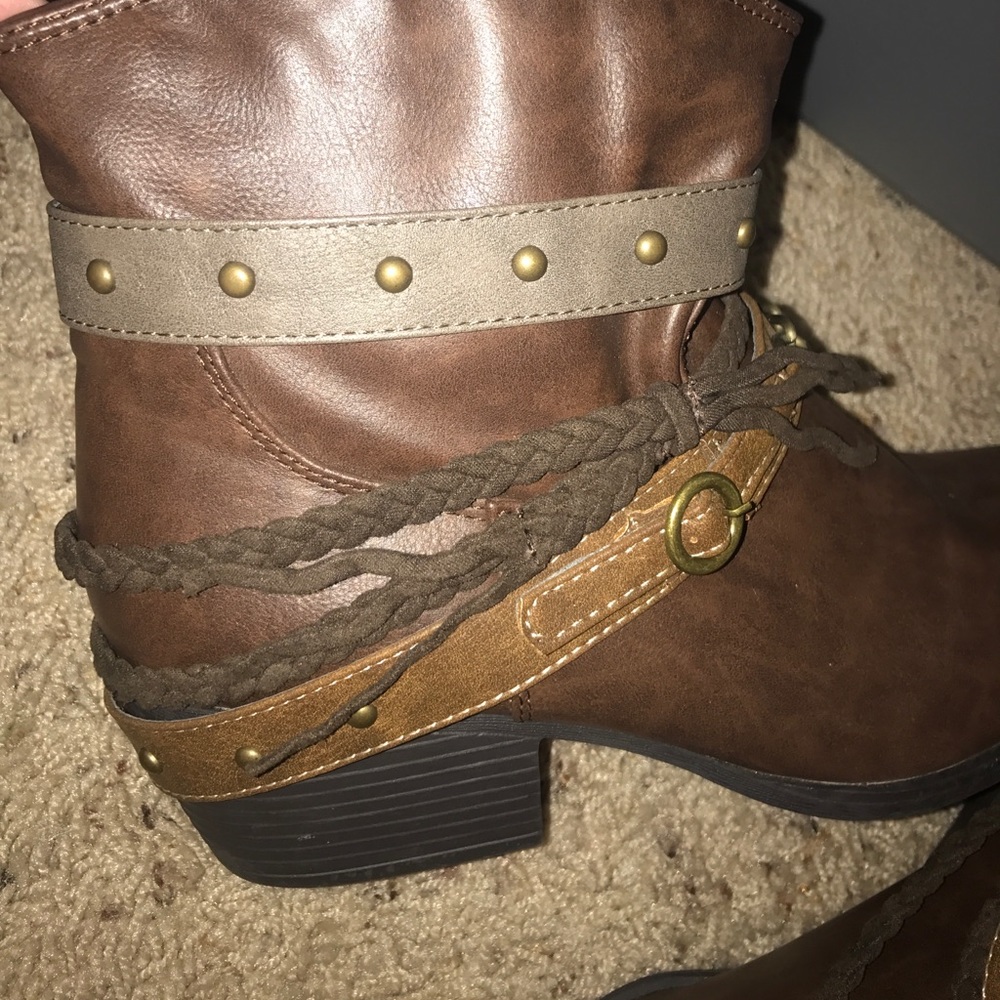 boots - Picture 4 of 4