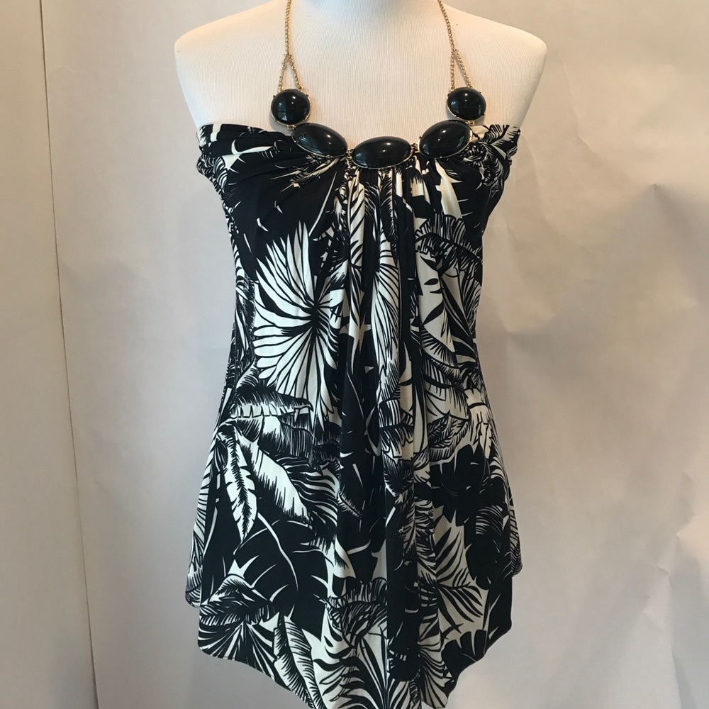 Sky Black and White Leaf Halter Top