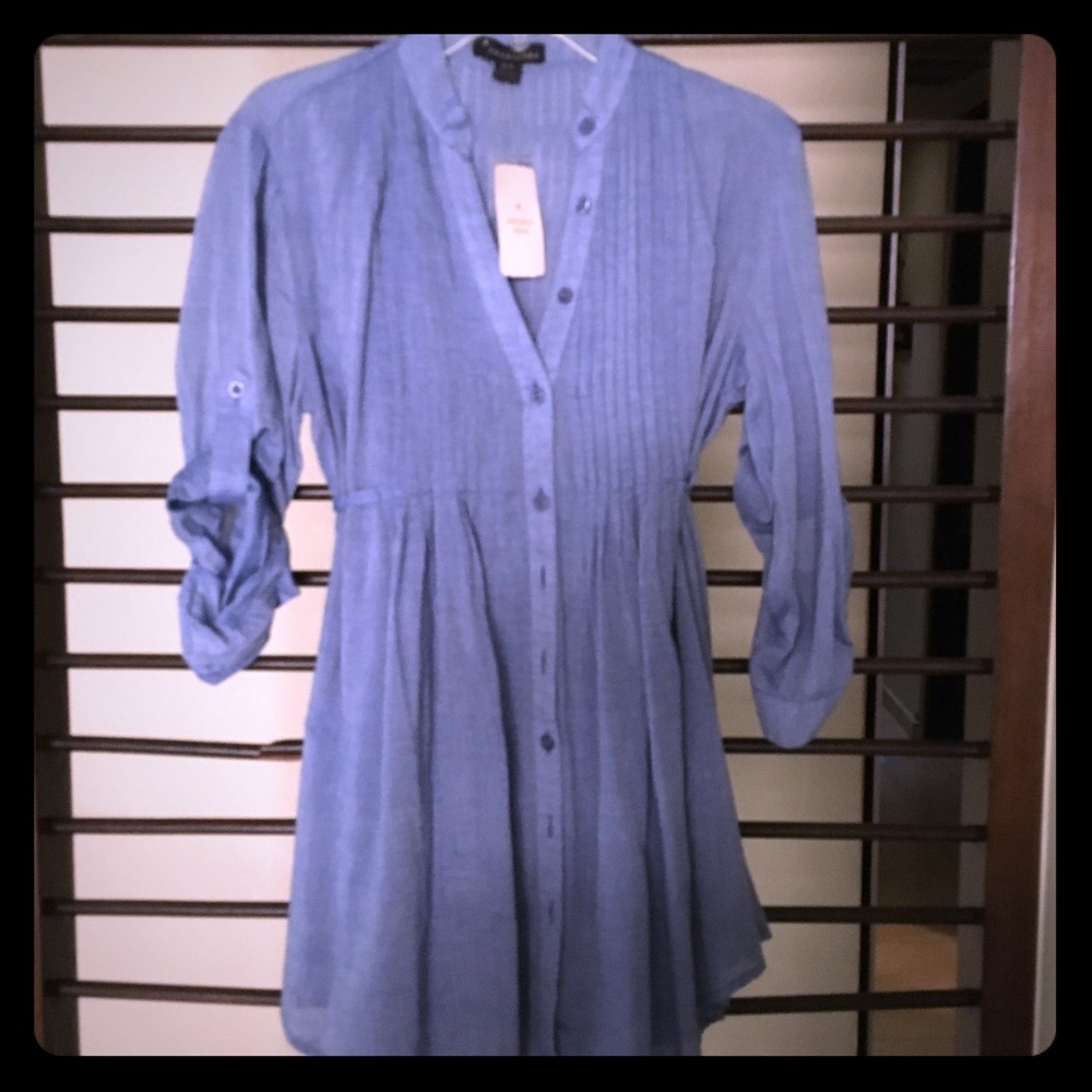 Cotton Blue jean shirt pleated on the front! NWT
