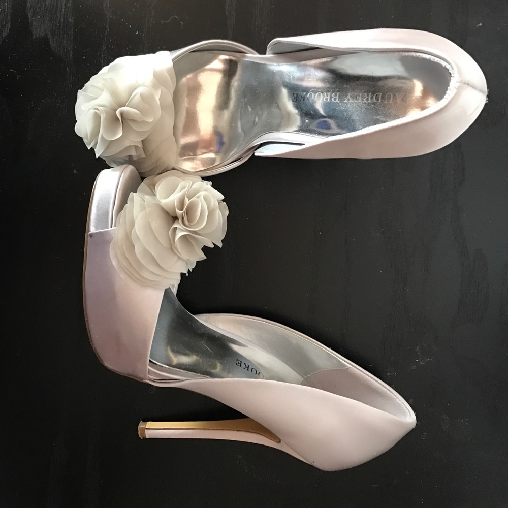 Audrey Brooke heels, size 8