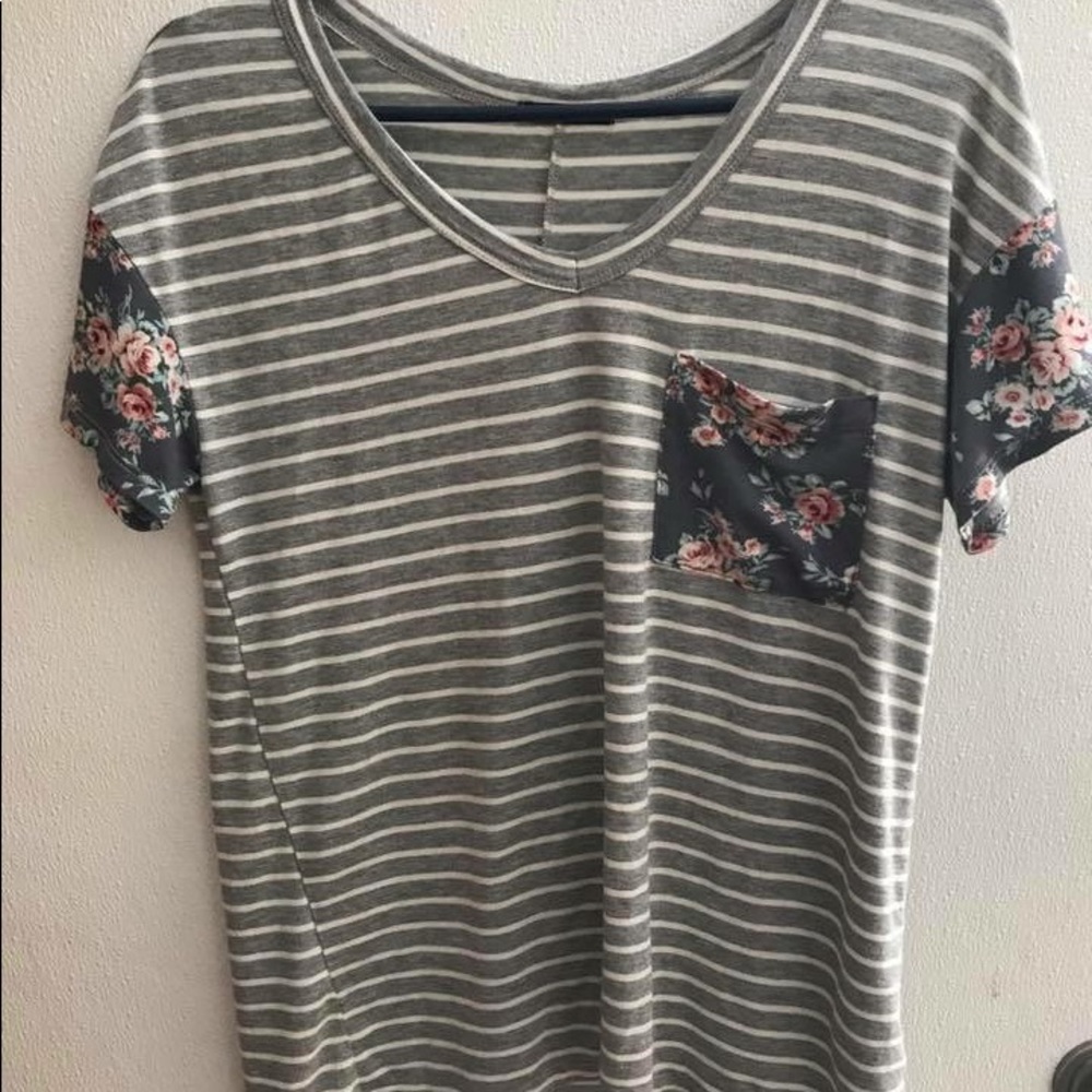 V-neck Floral Top