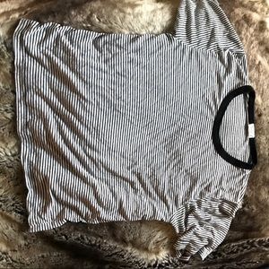 Brandy Melville t shirt