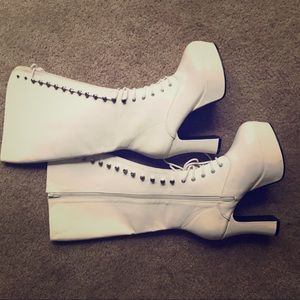 Exotica 2020x Gogo Boots NEW