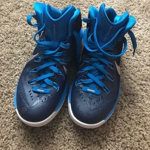 Like new Nike Women's Hyper Dunk basketball shoes
