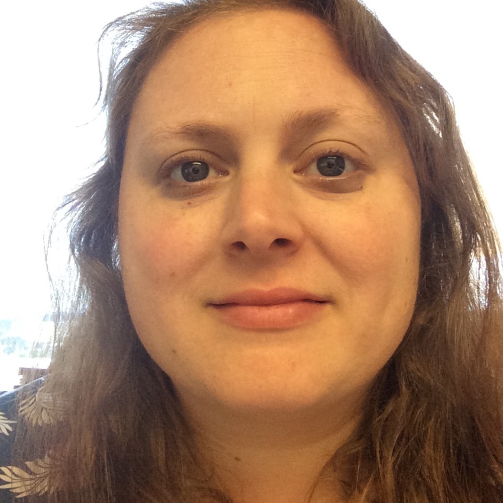 Meet your Posher, Cynthia