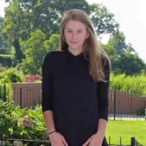 Meet your Posher, Francesca