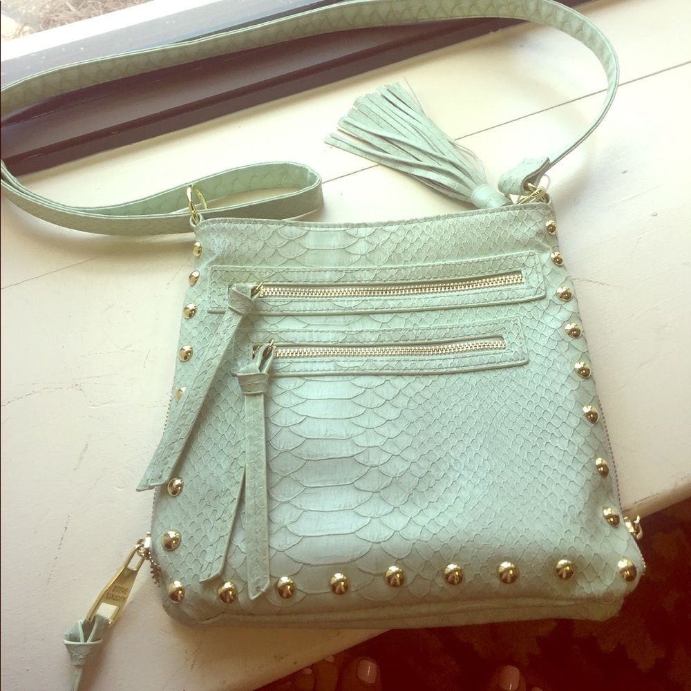 Steve Madden. Cross body.