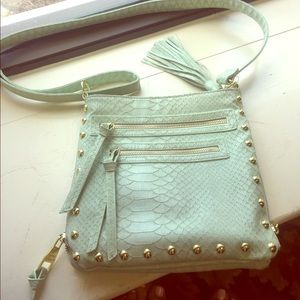 Steve Madden. Cross body.