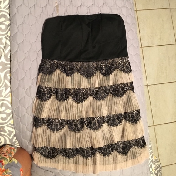 Cute little black dress!!👗 - Picture 2 of 4