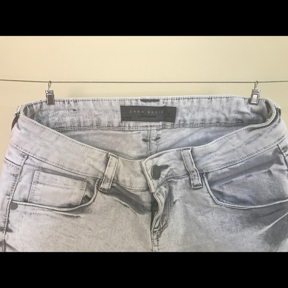 ZARA size 4 light grey jeans w/ ankle zip! - Picture 6 of 8