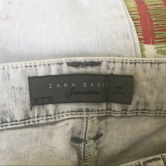 ZARA size 4 light grey jeans w/ ankle zip! - Picture 8 of 8