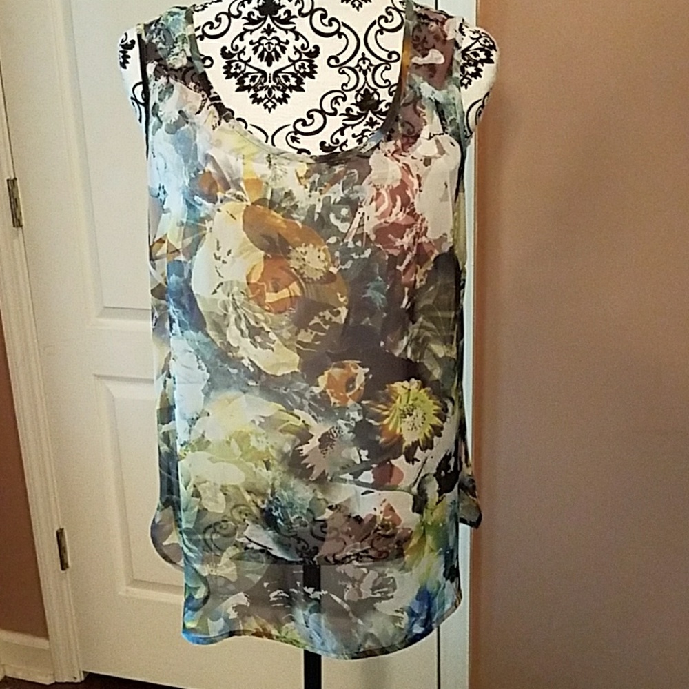 Floral sheer too nwot