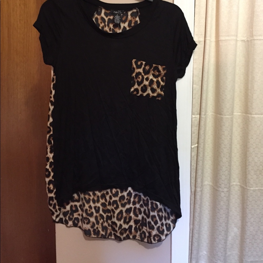 Black Cheetah Print Tshirt