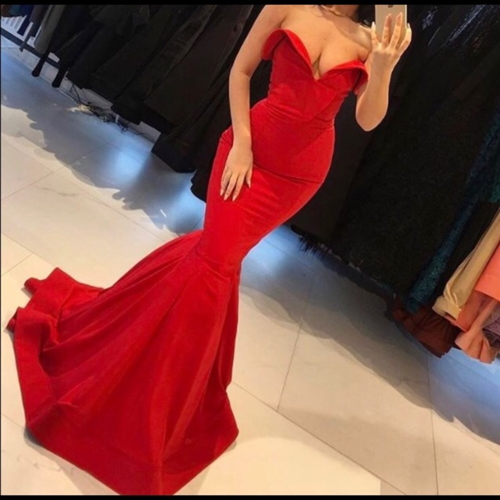 Lia Stublla beautiful red mermaid gown