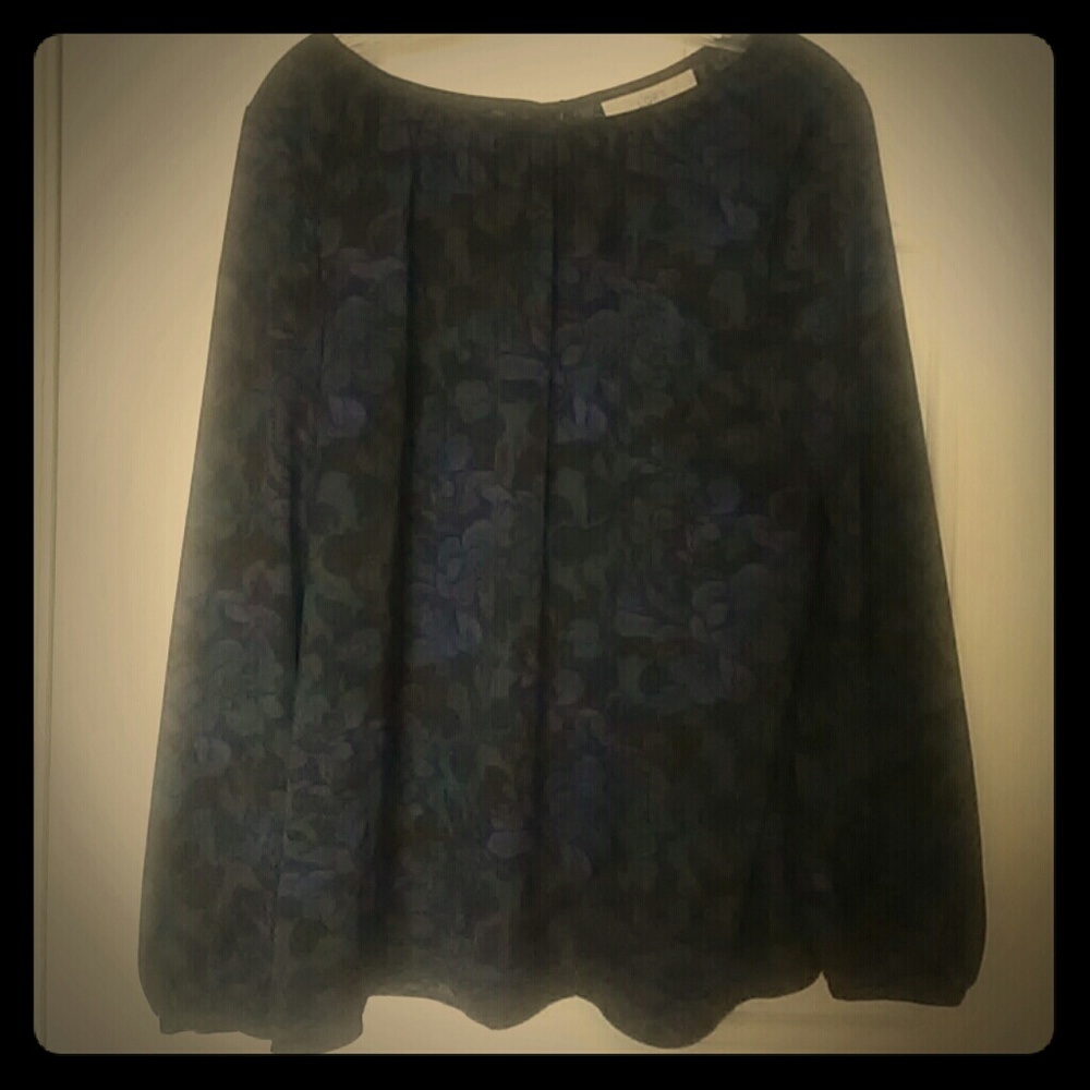 Long sleeve floral top