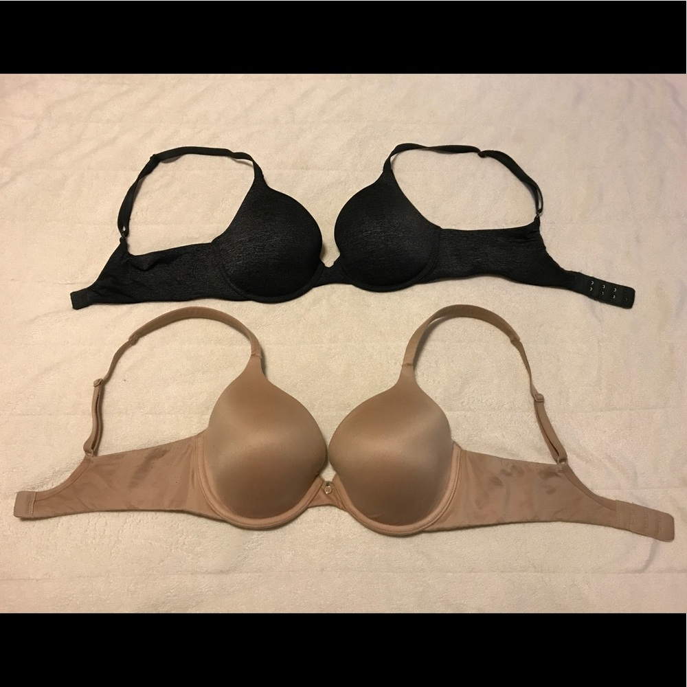 2 Victoria's Secret Bras