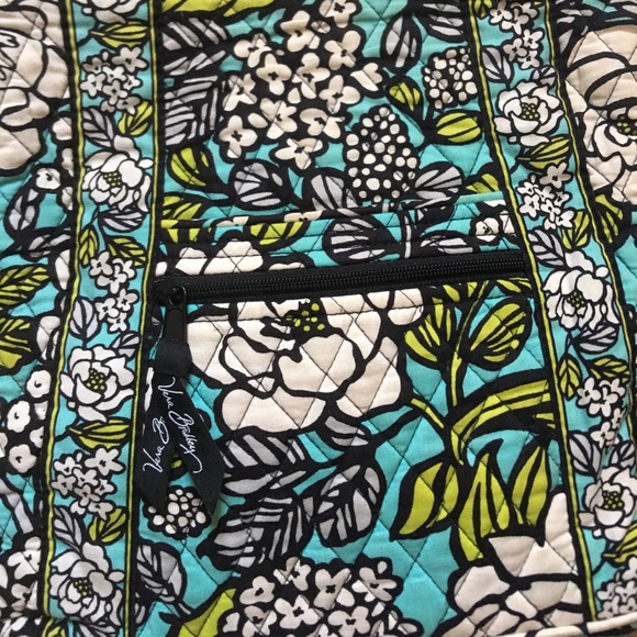 Vera Bradley crossbody - Picture 2 of 5