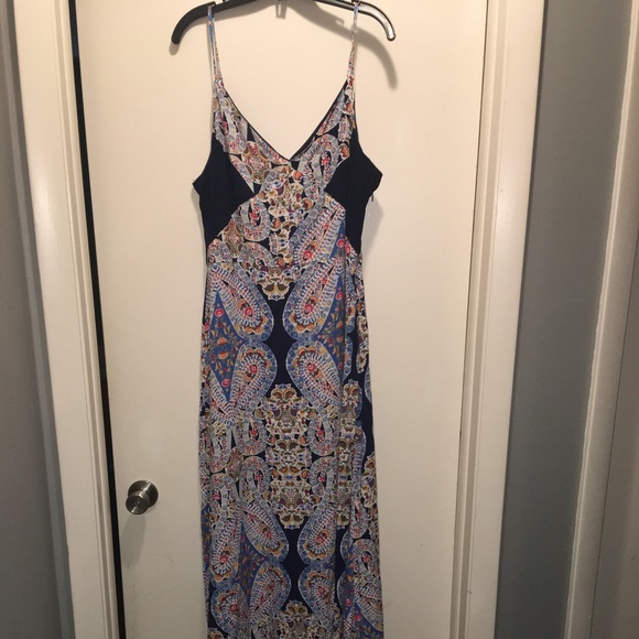 Cute Maxi dress NWT - Picture 2 of 4