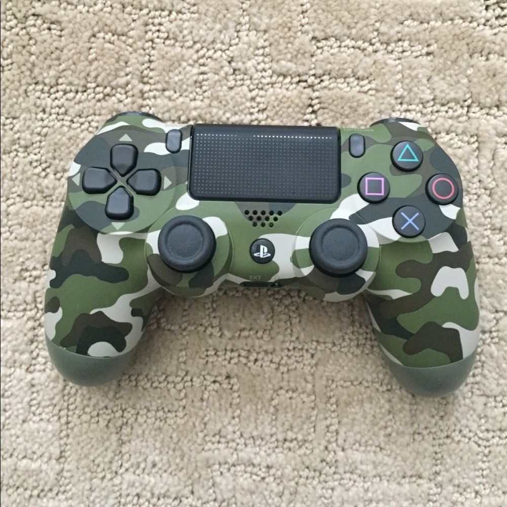 Green Camo PS4 controller