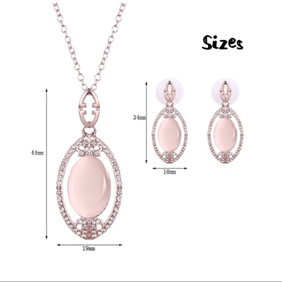 🔴Oval Rhinestone Pendant Necklace & Earrings Set - Picture 2 of 4