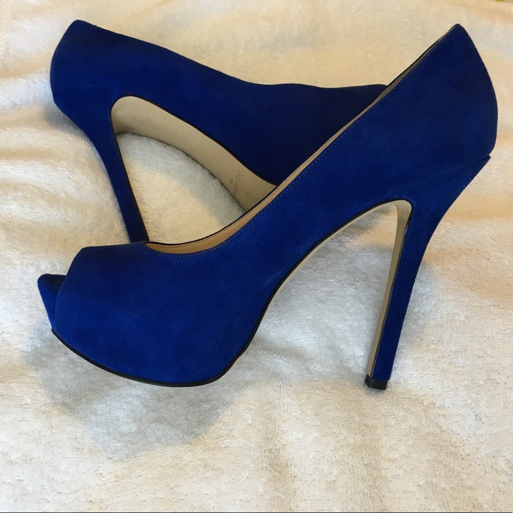 Enzo Angiolini Blue Suede Heels