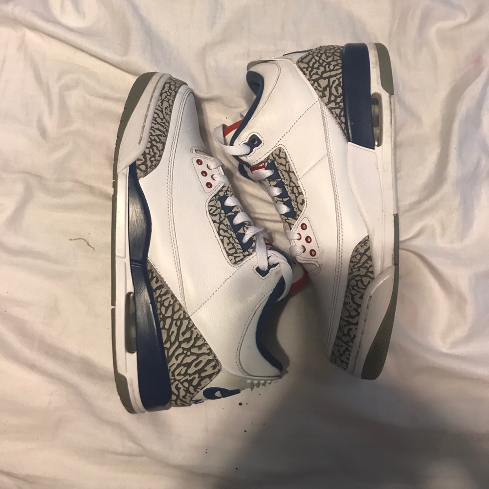 Jordan 3 true blue