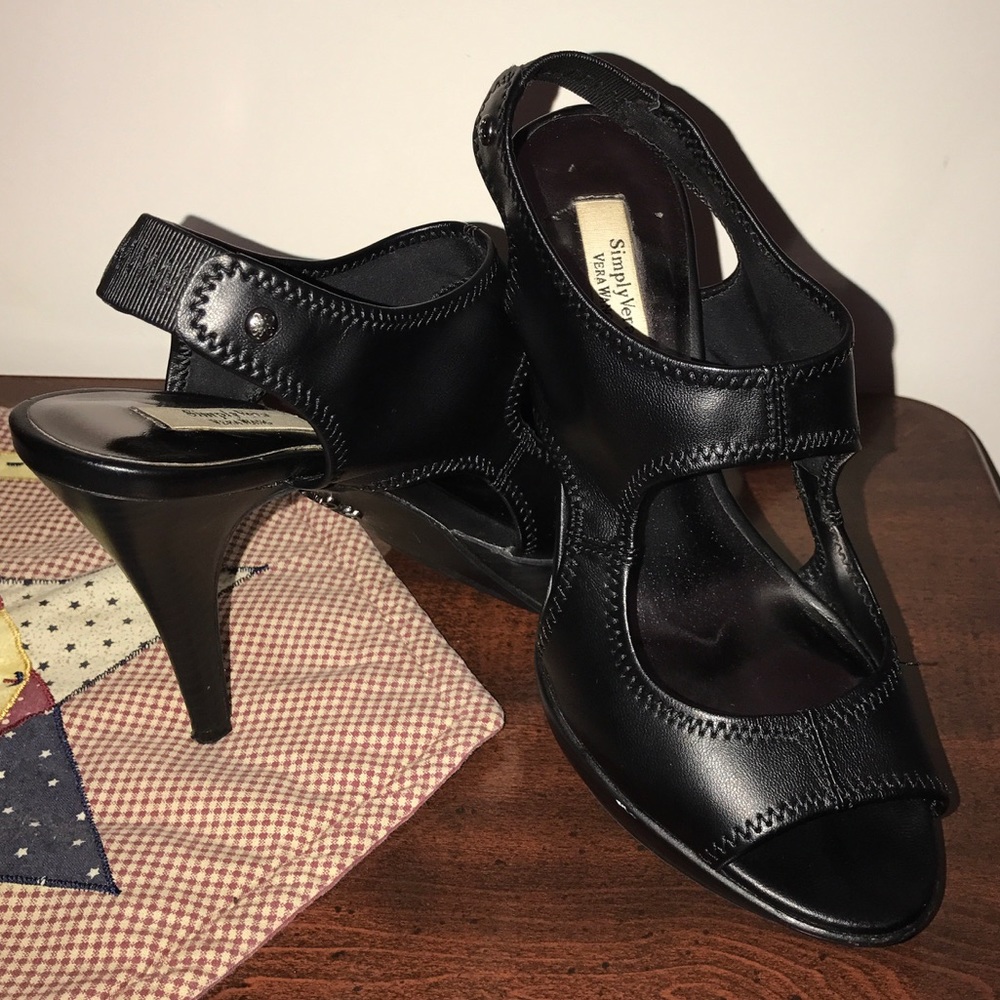 NEW Vera Wang Heels