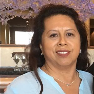 Meet your Posher, Nora